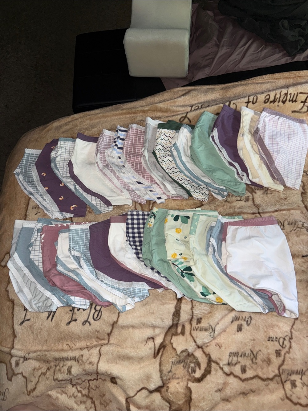 🖤HUGE BUNDLE OF 28 COTTON BIKINI UNDERWEARS SIZE S TEENS🖤